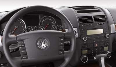 Штатная магнитола для Volkswagen Touareg 1 2002-2010 - Carmedia MKD-V730-P30 на Android 10, до 8-ЯДЕР, до 4ГБ-64ГБ памяти и встроенным DSP