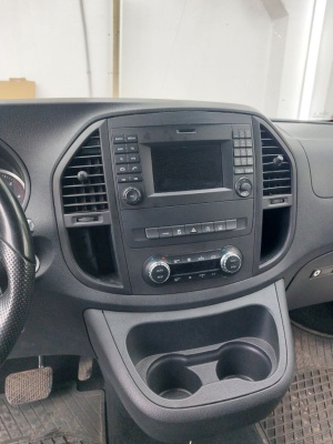 Магнитола Mercedes-Benz Vito 2014-2023 - Radiola RDL-6770 монитор 12.3", Android 12, 8Гб+128Гб, CarPlay, 4G SIM-слот