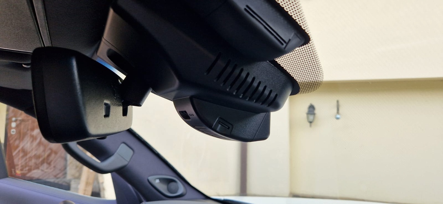 Штатный двухканальный видеорегистратор для Toyota Land Cruiser 300 (22-24) и Lexus LX600 (22-24) RedPower DVR-TOY11-G DUAL