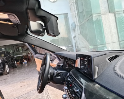 Штатный видеорегистратор  для BMW 5 и 7 серии с ассистентом ближнего/дальнего света RedPower DVR-BMW16-G