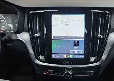 Блок CarPlay и Android Auto с навигацией для Volvo V60 2018—2025 — CarPlay BOX