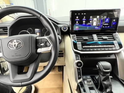 Магнитола для Toyota Land Cruiser 300 2021+ (штатный экран 8") - Radiola RDL-LC300 монитор 12.3" на Android 13, 6Гб+128Гб, CarPlay, 4G SIM-слот