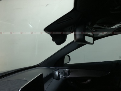 Штатный видеорегистратор для Mercedes C-класс W205 , GLC с ассистентом ближнего/дальнего света RedPower DVR-MBC2-G черный