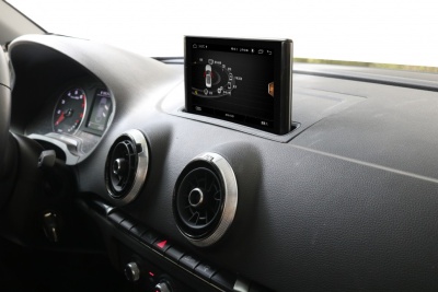 Магнитола Audi A3 2013-2020 - Radiola RDL-9603 выезжающий монитор 7", Android 12, 8+128Гб, CarPlay, SIM-слот