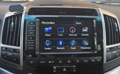 Блок CarPlay и Android Auto с навигацией для Toyota Land Cruiser 200 2012-2015— CarPlay BOX