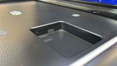 Потолочный монитор андроид моторизованный 17,3", Android 9.0, 3+32Гб, с кабелем USB/TF/HDMI, черный со сменными крышками бежевого и серого цвета 