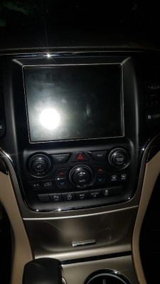 Штатная магнитола для Jeep Grand Cherokee 2013+ - Carmedia ZF-1217B-DSP ("Тесла-Стиль") на Android 9.0, 6-ТУРБО ядер, 4ГБ-64ГБ и встроенным DSP